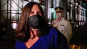 Auto de ministra Maya Fernández fue encontrado en Peñalolén tras robo en su casa