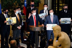 Partido Republicano anuncia acusación constitucional contra ministra Izkia Siches