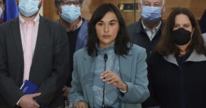 La Moneda confirma que retiró de tramitación proyecto que creaba Estado Intermedio