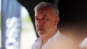 Así reaccionó Eliseo Salazar a la advertencia de Raquel Argandoña en Podemos Hablar