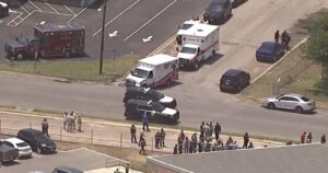 Tiroteo en una escuela de Texas: al menos 14 alumnos y un profesor fueron asesinados