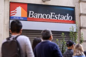 Boric nombró nuevas autoridades de BancoEstado tras caída de designación de Jeannette von Wolfersdorff