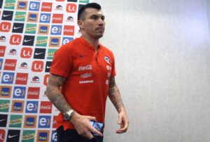 Tiro por la culata: las críticas a Gary Medel por su video contra trabajadores de la salud