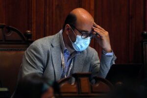 Tras críticas a la propuesta, Fernando Atria afirma que no sabe si votará a favor de los 2/3