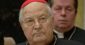 Ex nuncio apostólico Angelo Sodano fallece por Covid-19