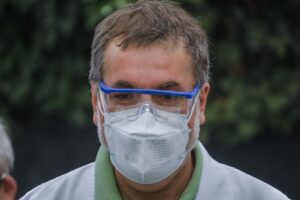 Colegio Médico negó cambio de postura frente a la pandemia por 