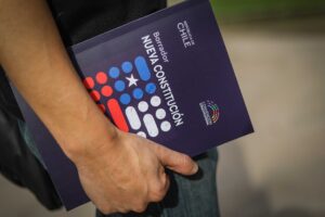 Data Influye: Apruebo sube pero Rechazo sigue liderando con 45%