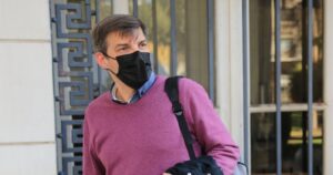 Convencional Hurtado deja en evidencia a Stingo: quiere eliminar las Isapres pero no cotiza en Fonasa