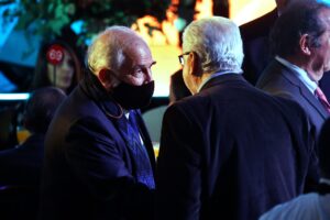 Ministro Carlos Montes dio positivo por COVID-19