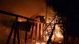 CAM se atribuyó nuevo ataque incendiario en Lumaco