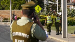 Hombre terminó baleado y detenido tras evadir control policial e intentar atropellar a carabineros