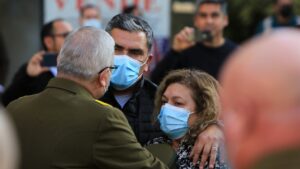 Padre de carabinero asesinado emplaza al presidente Boric: 