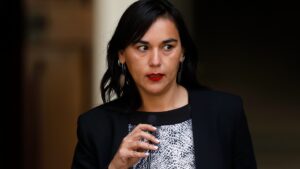 Partido Republicano confirma presentación de acusación constitucional contra Izkia Siches