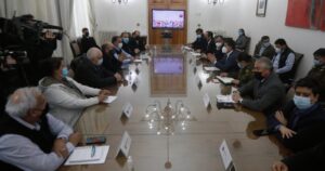 Camioneros se reúnen con el Gobierno y piden un Estado de Excepción 