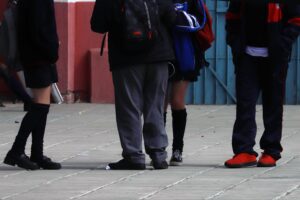Denuncian que alumna fue apuñalada tras oponerse a continuidad de toma en liceo de Concepción