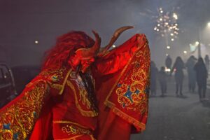 Tarapacá suspende Fiesta de La Tirana: red sanitaria colapsada por enfermedades respiratorias