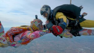 First Class: el excéntrico reality show que estrenó Netflix