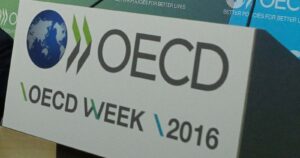 OCDE: carga tributaria de Chile se encuentra entre las más bajas del bloque