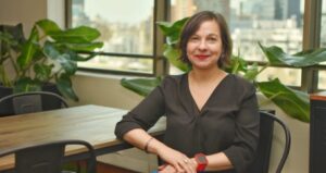 Defensora de las vacunas y crítica del pase de movilidad: María Paz Bertoglia asume como jefa del Programa de Inmunizaciones