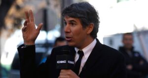 Gonzalo Feito discute con la diputada Carmen Hertz por el pasado de su marido en las AFP