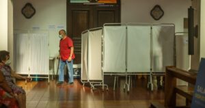 Minsal reporta 7.806 nuevos casos y una caída en los contagios en la última semana