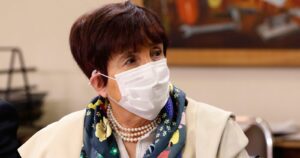 El que se pica, pierde