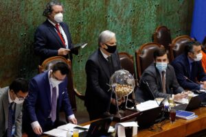 Oposición será mayoría en comisión que revisará acusación constitucional contra Izkia Siches