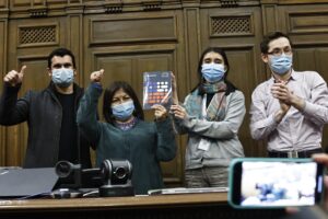 Quinteros por gritos contra los partidos en la Convención: 