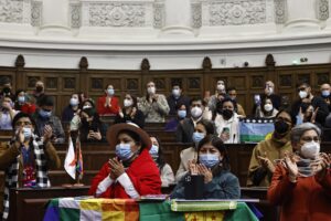 Consentimiento Indígena: el flanco que dejó abierto la Convención Constitucional en su último pleno