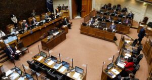 Senado se cuadra con La Moneda y aprueba una extensión del Estado de Excepción en la macrozona sur