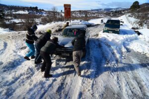 Cómo evitar desperfectos en el auto durante el invierno y las vacaciones