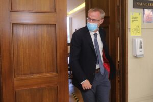 Felipe Kast respondió a Camila Vallejo: 