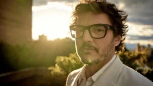 Pedro Pascal tendrá que viajar a Chile para votar Apruebo