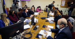 Abogada experta en migración visita comisión y cuestiona acusación constitucional contra ministra Siches