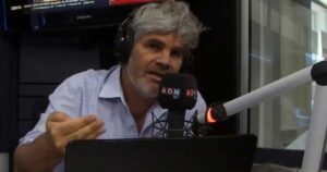 Juan Cristóbal Guarello es víctima de asalto a la salida de estudios de Chilevisión