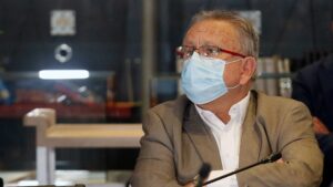 Senador UDI fue amenazado con arma de fogueo durante actividad del Rechazo