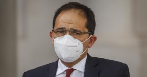 Consejeros del INDH piden la renuncia de Sergio Micco por 