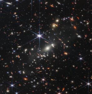 Telescopio Espacial James Webb divulga la imagen más profunda y nítida del cosmos