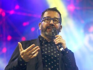 Las propuestas laborales que manejaría Eduardo Fuentes tras su renuncia a La Red