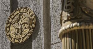 Banco Central sube la tasa de interés hasta 9,75% y reitera la presencia de 