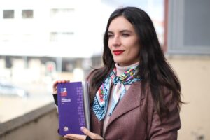 Contraloría dio cinco días al Gobierno para informar sobre participación de Camila Vallejo en Mucho Gusto