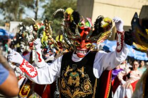 Fiesta de La Tirana enfrenta al Seremi de Salud con el obispo de Tarapacá