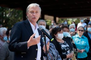 Kast acusó a Boric de 