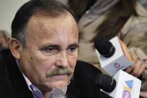 Paul Vásquez: 