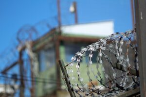 Minsal retrocede y deja sin efecto prohibición de body scan en las cárceles