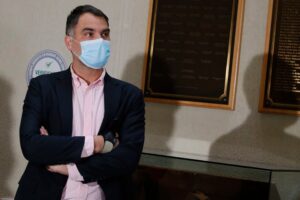 Macaya se distancia de posible nueva Convención y apunta a 