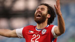 Ben Brereton anuncia que será padre: 