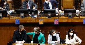 Senado despacha bono de invierno y extensión del postnatal de emergencia
