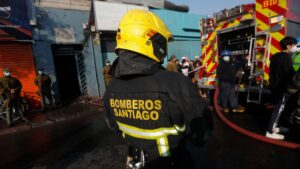 Incendio en Santiago Centro dejó una persona fallecida