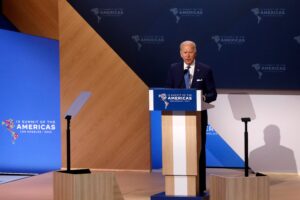 Joe Biden dio positivo por COVID-19